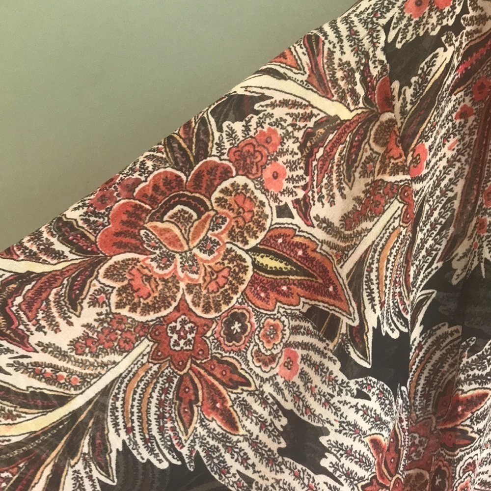 Mango ruffle bow blouse. Sheer lace up front. Floral. Bishop sleeve plus sz 4XL - Picture 3 of 10